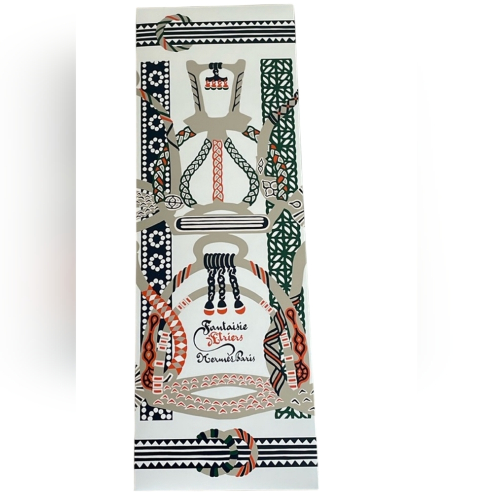 Hermès gift box featuring the "Fantaisie d'Etriers" design. 2023 collection